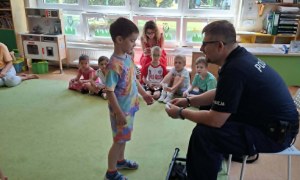 Bezpieczny Przedszkolak- Spotkanie z policjantem - Zdjęcie 64