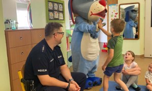 Bezpieczny Przedszkolak- Spotkanie z policjantem - Zdjęcie 97