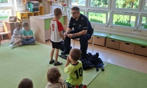 Bezpieczny Przedszkolak- Spotkanie z policjantem - Zdjęcie 39