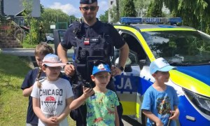 Bezpieczny Przedszkolak- Spotkanie z policjantem - Zdjęcie 46
