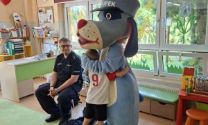 Bezpieczny Przedszkolak- Spotkanie z policjantem - Zdjęcie 47
