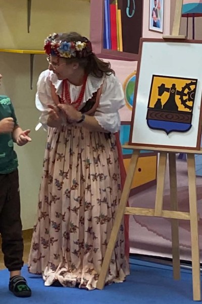 Spektakl edukacyjny "To długa historia..."