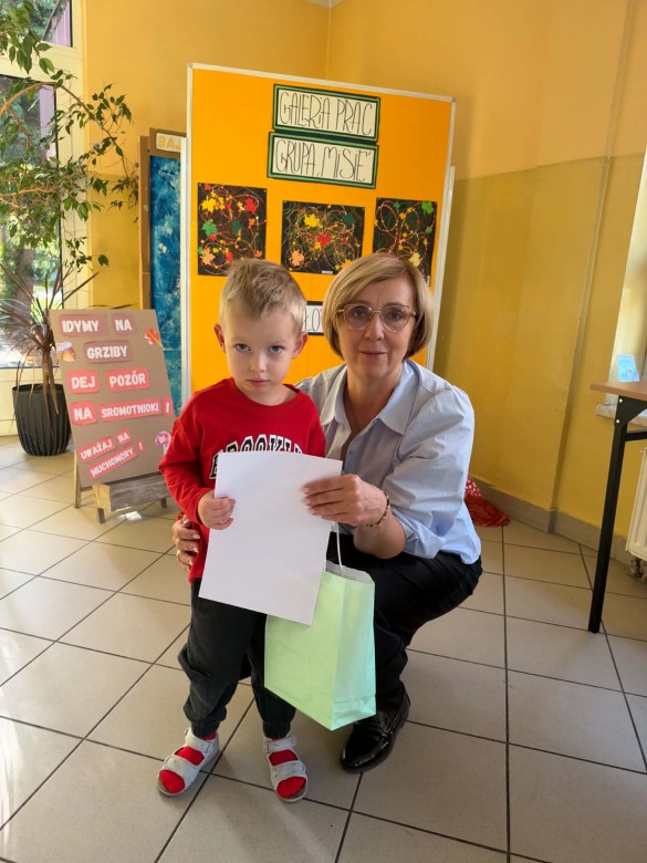 Konkurs na najśmieszniejszą dynię - wręczenie dyplomów - Zdjęcie 4