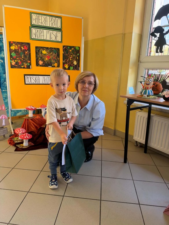 Konkurs na najśmieszniejszą dynię - wręczenie dyplomów - Zdjęcie 5