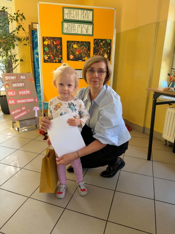 Konkurs na najśmieszniejszą dynię - wręczenie dyplomów - Zdjęcie 9
